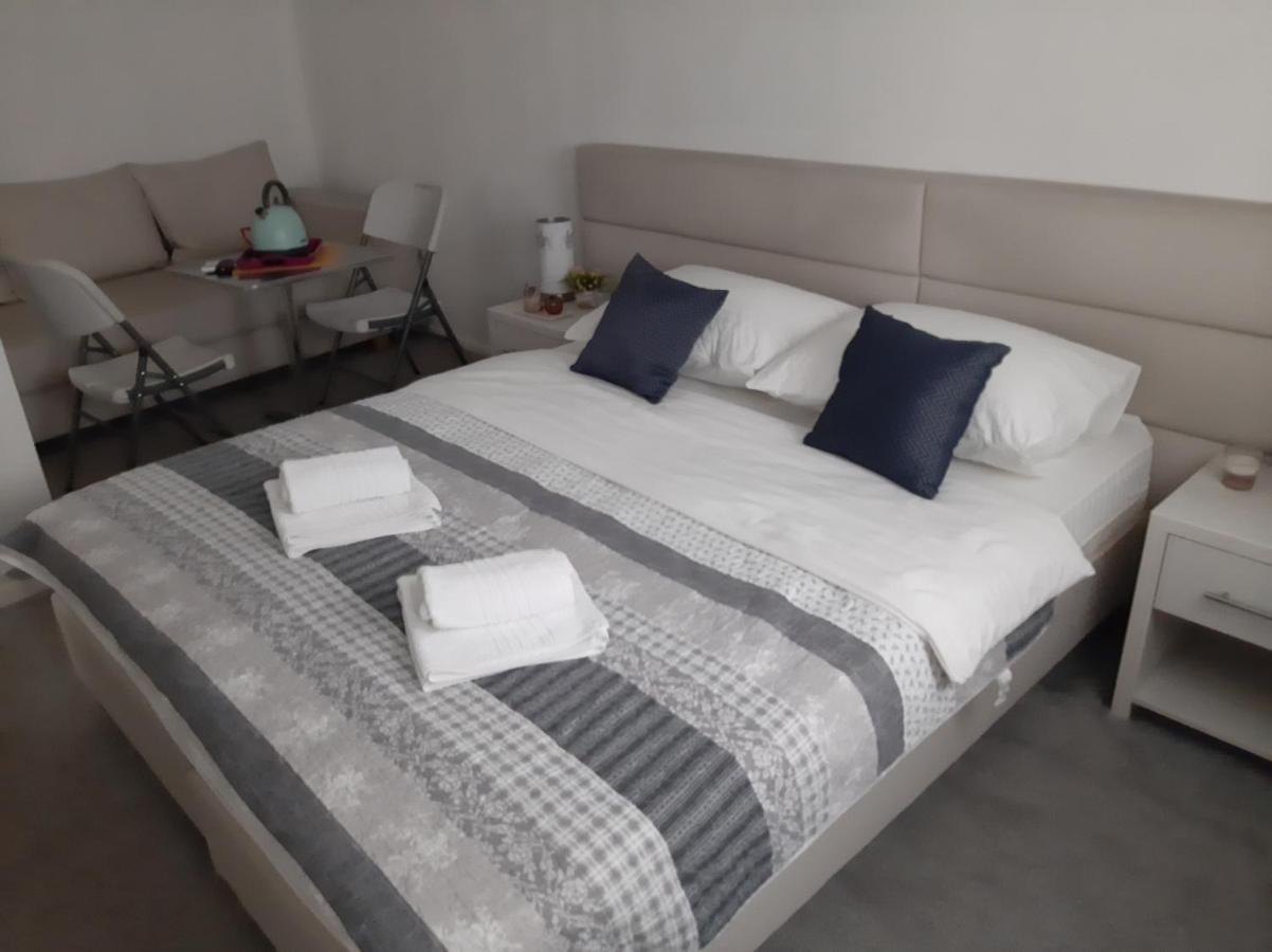 Guest House Vanja โมสตาร์ ภายนอก รูปภาพ