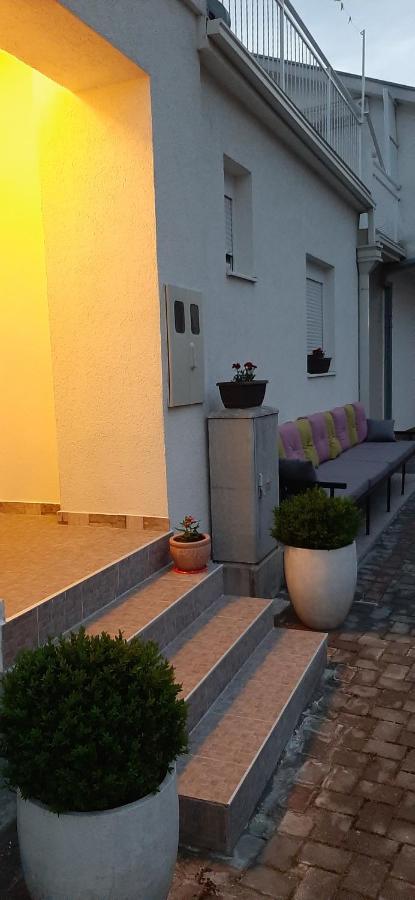Guest House Vanja โมสตาร์ ภายนอก รูปภาพ