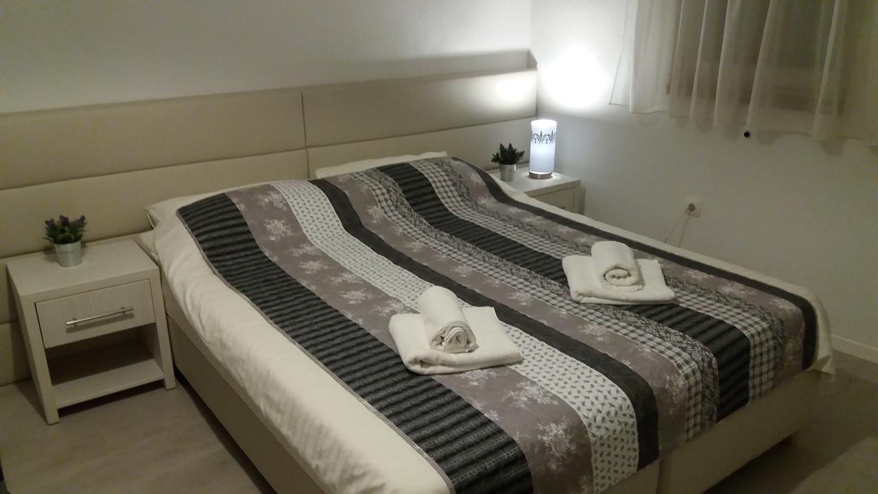 Guest House Vanja โมสตาร์ ภายนอก รูปภาพ